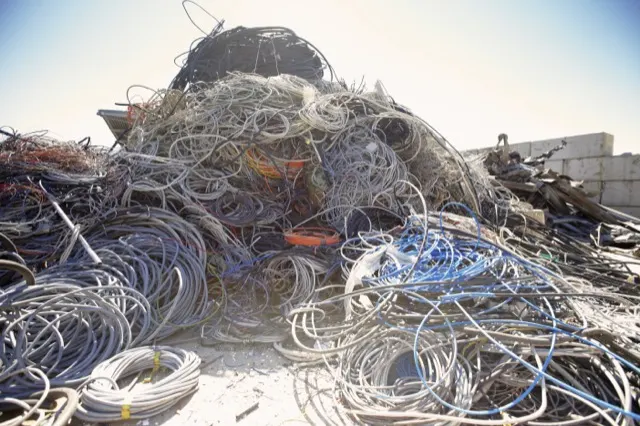 30 lat recyklingu kabli w Polsce – jak zmieniło się podejście do złomu kablowego